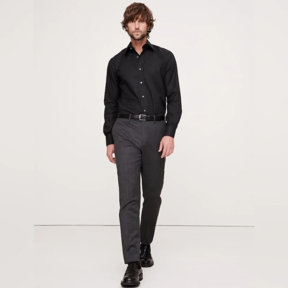 NWT Banana Republic Slim Wrinkle Resistant Black Dress Shirt Size Large.